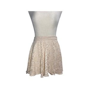 Forever 21 Cream Lace Mini Skirt